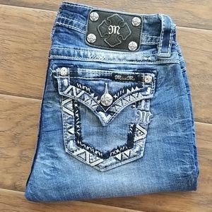 Miss Me Signature Capri size 27